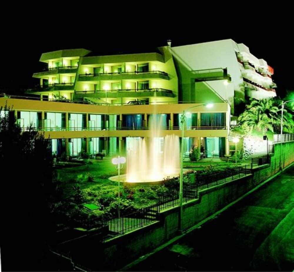 Nyala Suite Hotel San Remo Kültér fotó